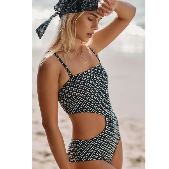 New Anthropologie Solid & Striped The Cameron One-Piece Swimsuit $198 XS Black - Picture 1 of 8